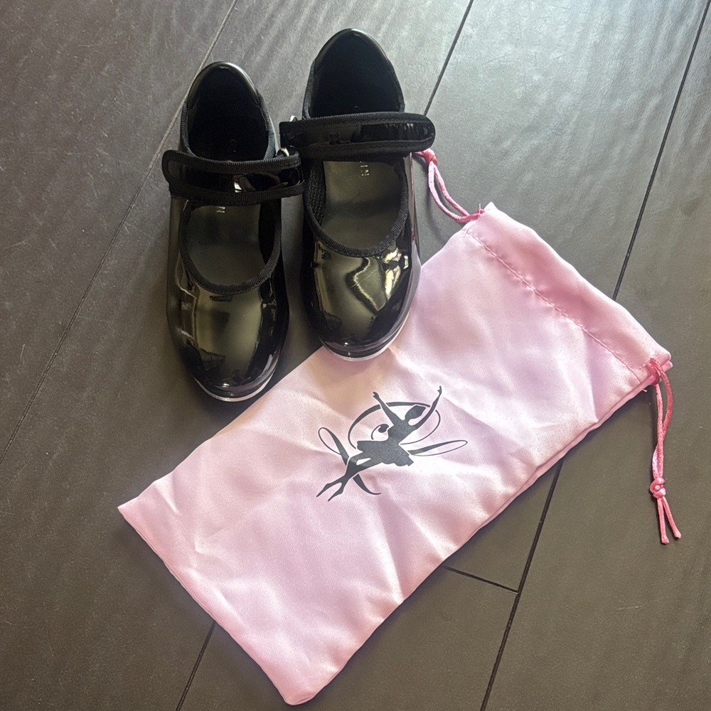Danskin Shiny Black Tap Shoes with Pink Bag